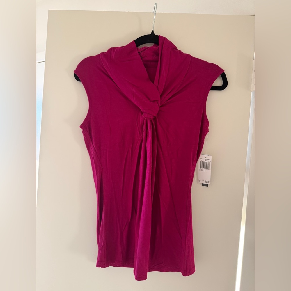 NWT Grace Sleeveless Twist-Neck Women’s Top in Fuchsia Blouse Size Small
